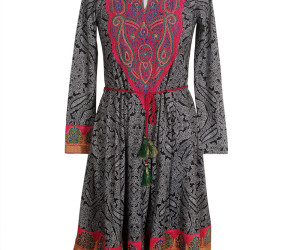 Printed Panelled Kurti With Embroidery At The Neck
