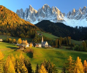 5 Places to Travel to This Season